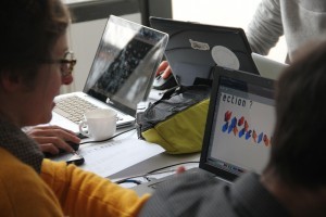 Participants drawing colorfonts in laptop Workshop 2
